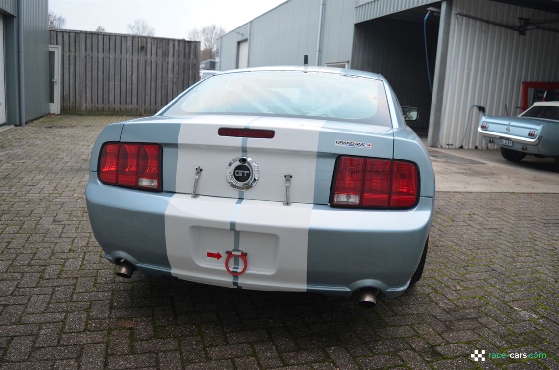 2005-ford-mustang-fr500c---004