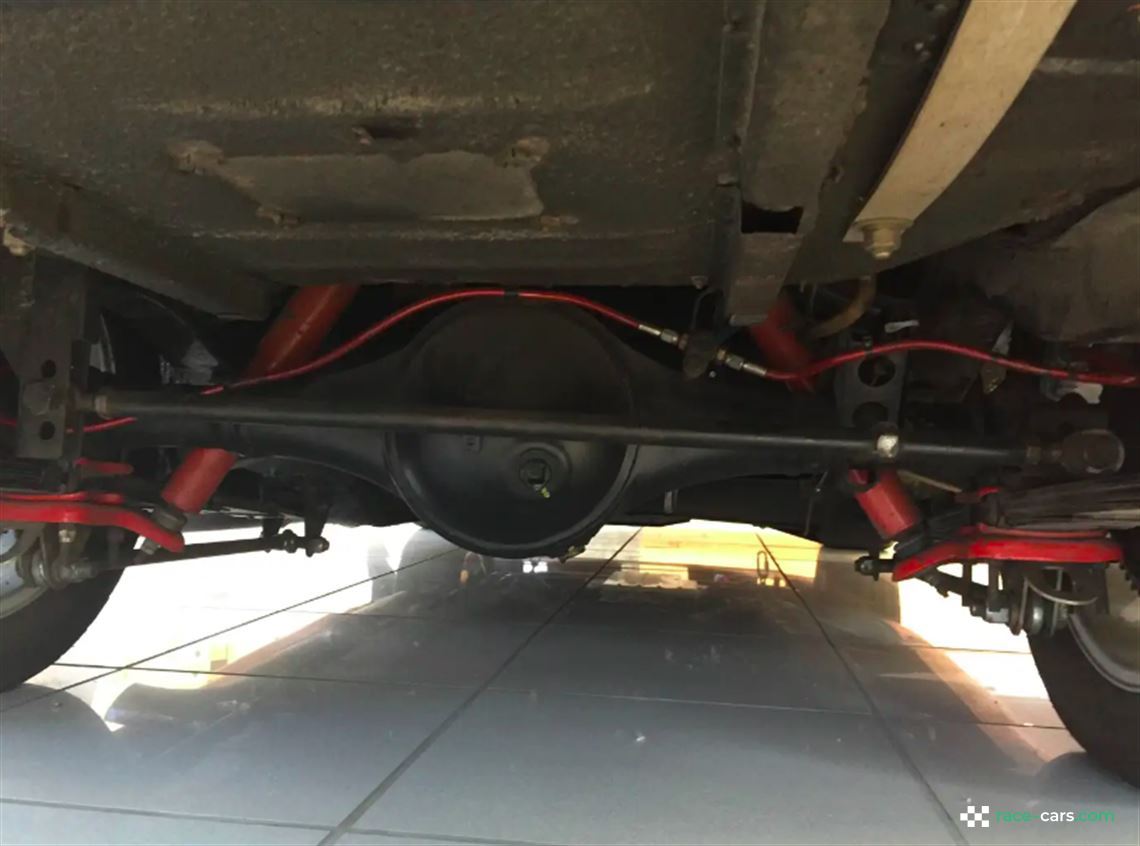 historic-1967-2000-datsun-roadster-racecar