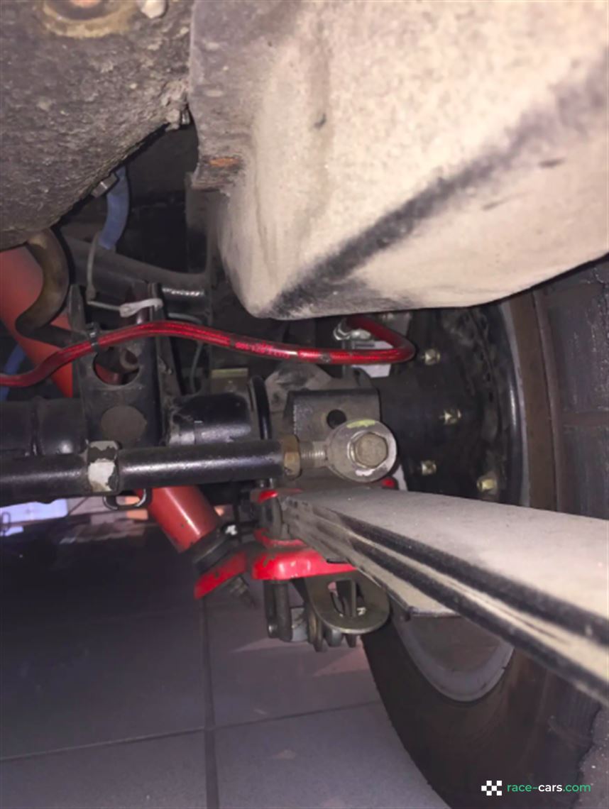 historic-1967-2000-datsun-roadster-racecar