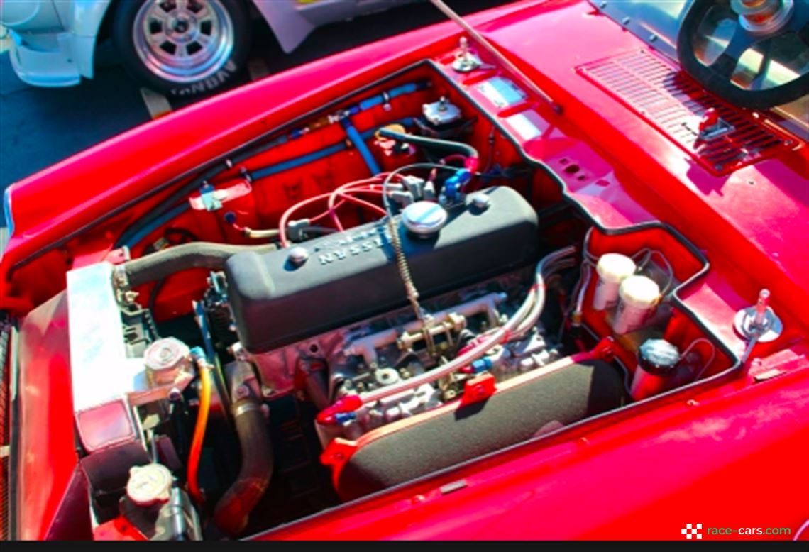 historic-1967-2000-datsun-roadster-racecar