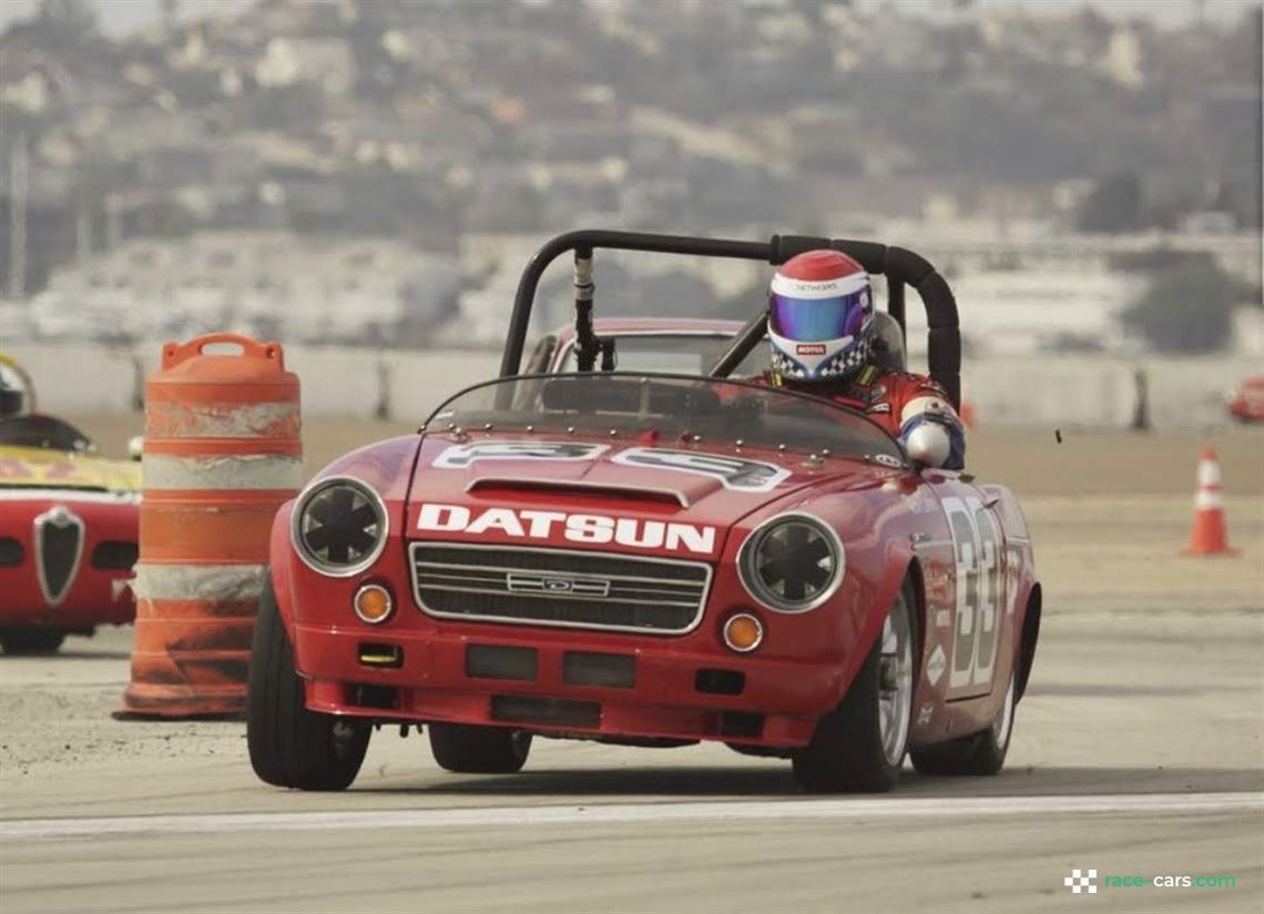 historic-1967-2000-datsun-roadster-racecar
