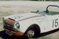 historic-1967-2000-datsun-roadster-racecar