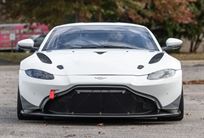 2023-aston-martin-vantage-gt4