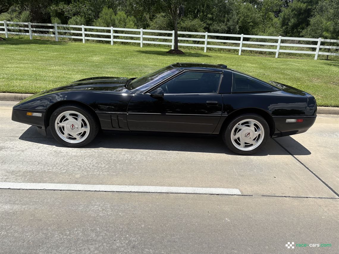 1990-corvette-zr1