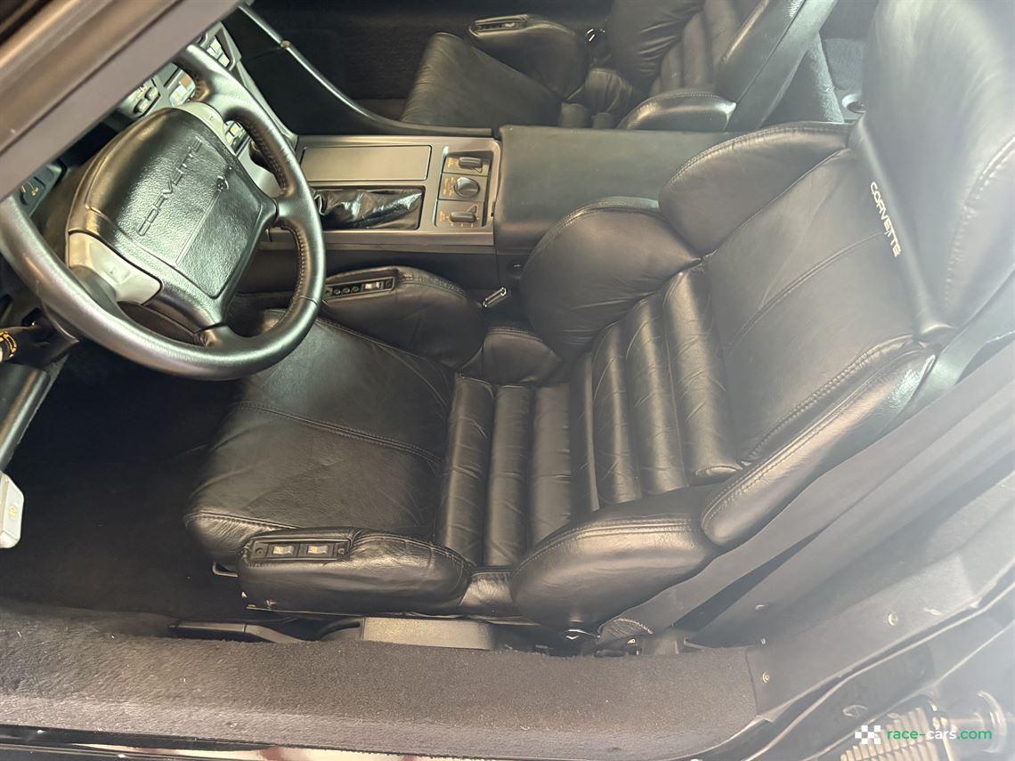 1990-corvette-zr1