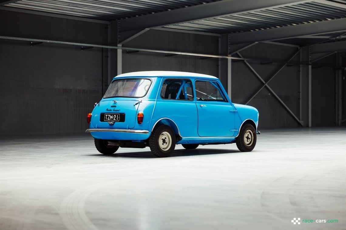 1965-mini-cooper-fia-rally-car
