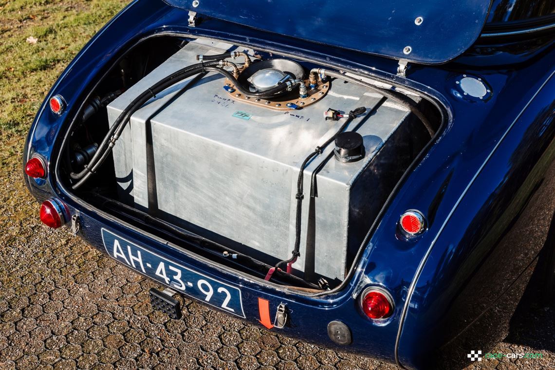 1960-austin-healey-3000