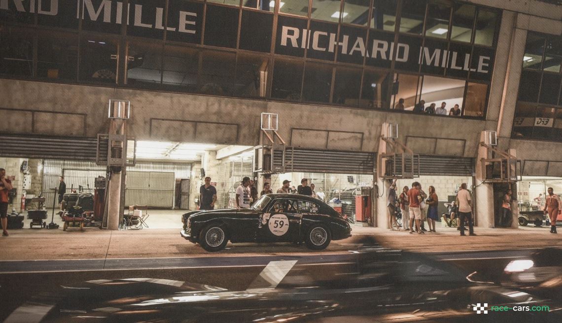 1954-aston-martin-db24