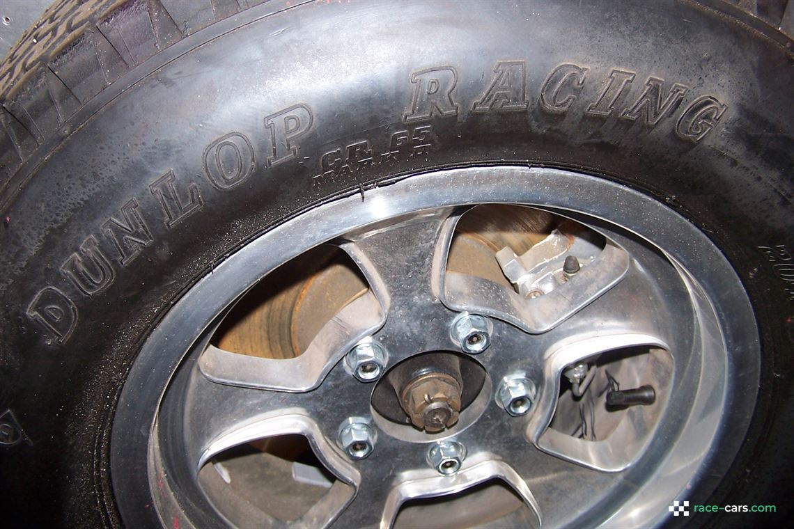 vintage-racing---victress-c2-coupe-1957