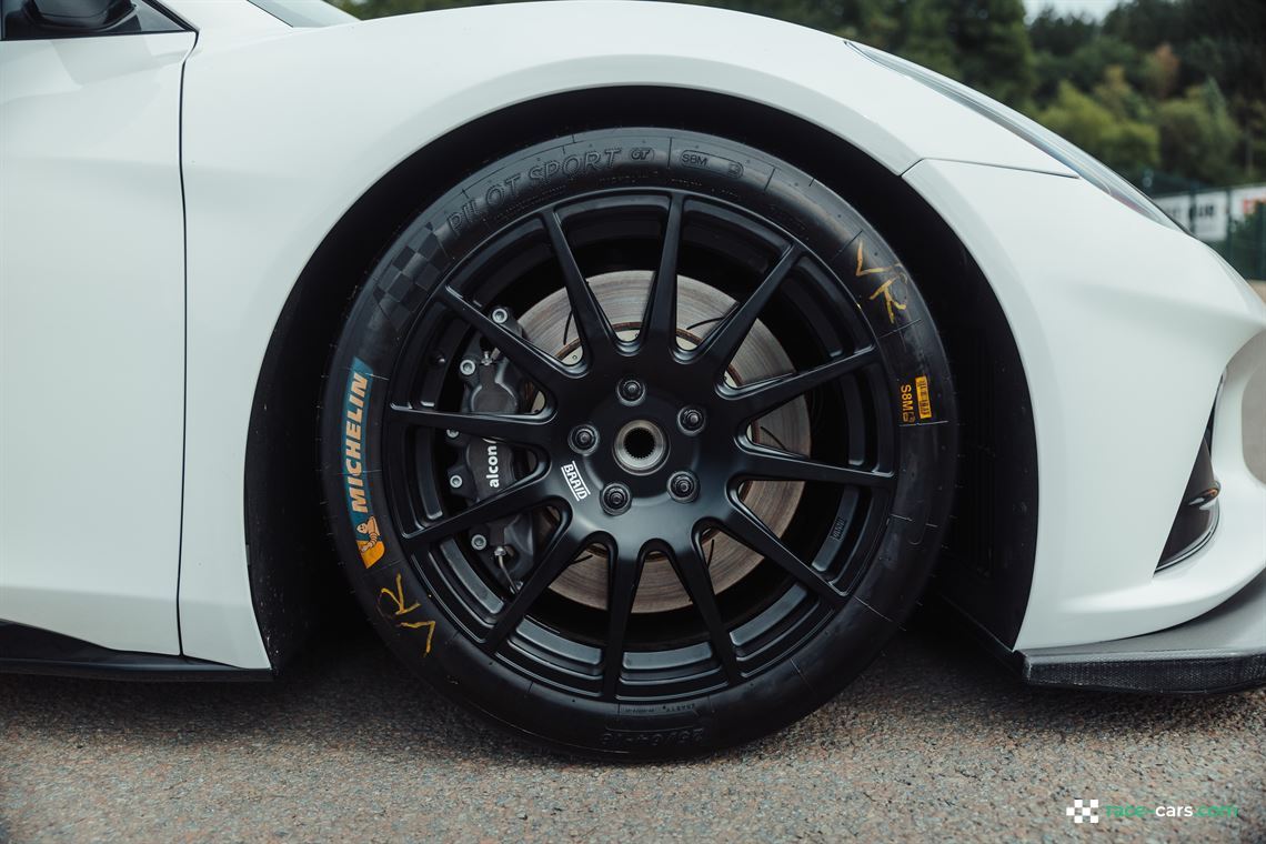 2023-lotus-emira-gt4
