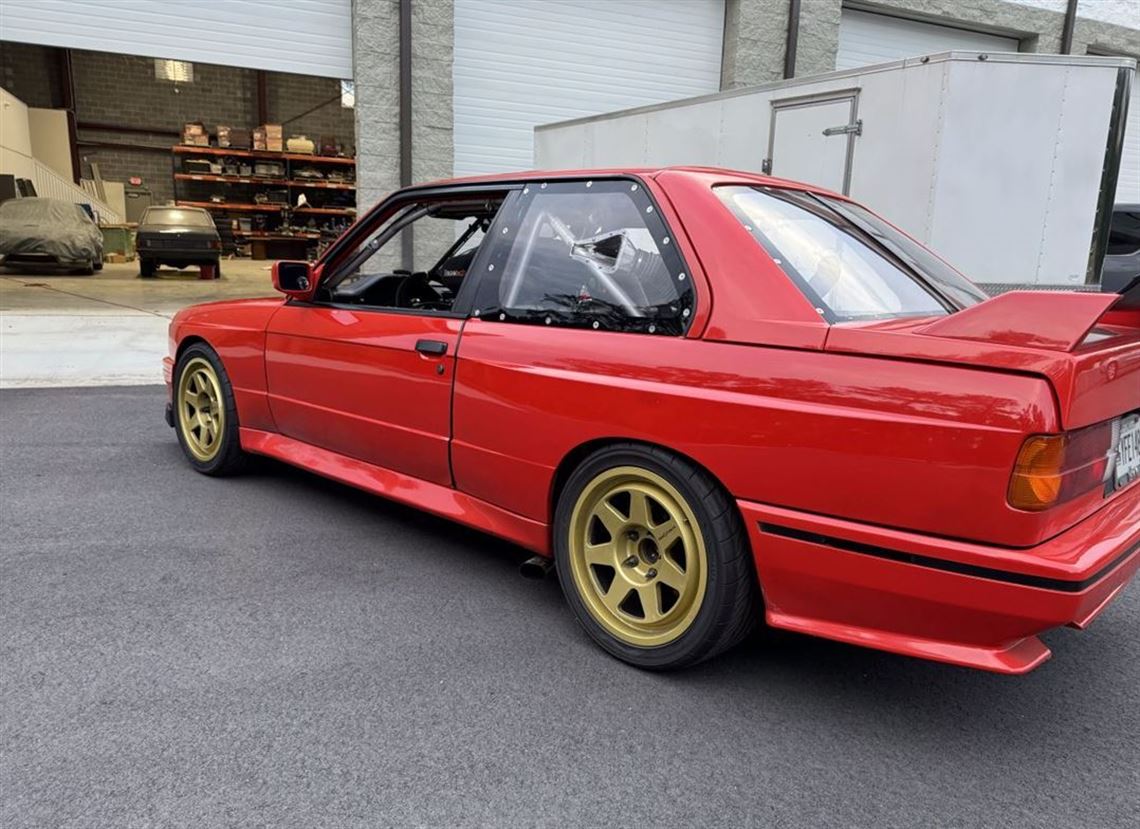 1988-bmw-e30-m3---high-spec-racetrack-day