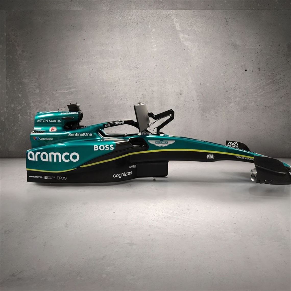 aston-martin-aramco-amr24-f1-team-simulator