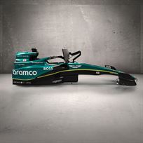 aston-martin-aramco-amr24-f1-team-simulator