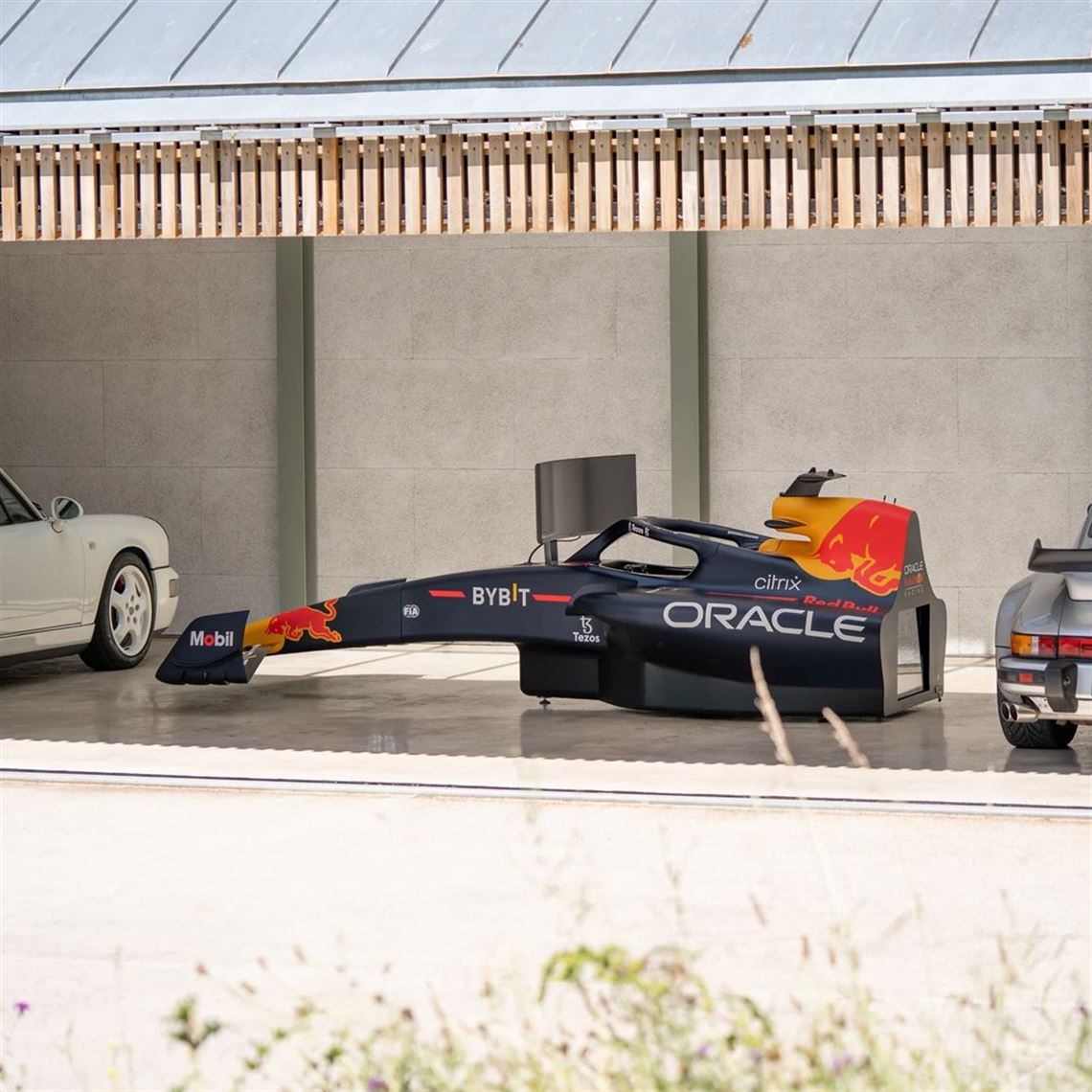 official-2022-oracle-red-bull-racing-rb18-f1