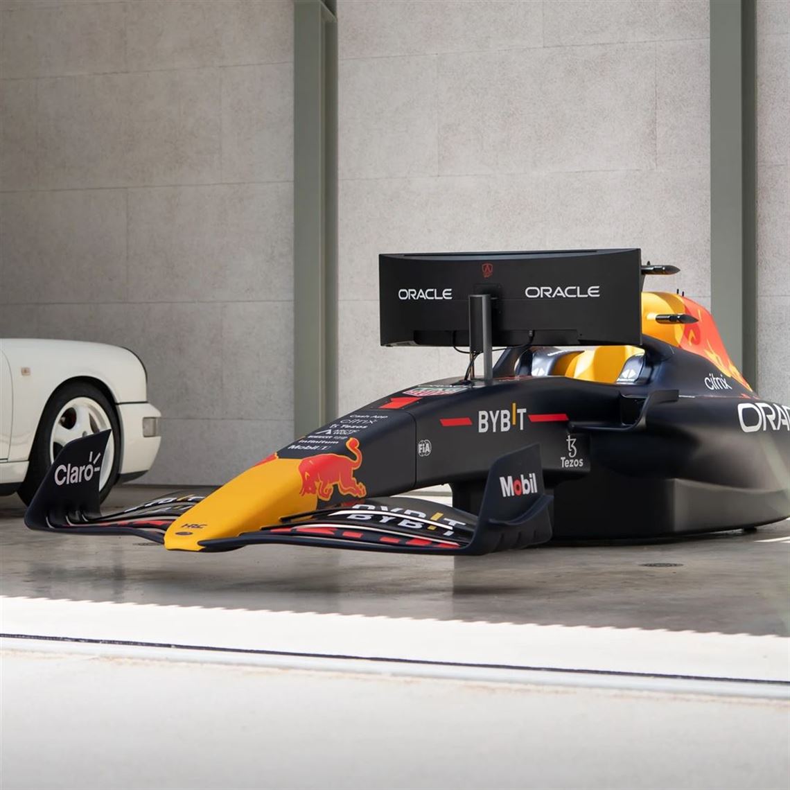 official-2022-oracle-red-bull-racing-rb18-f1