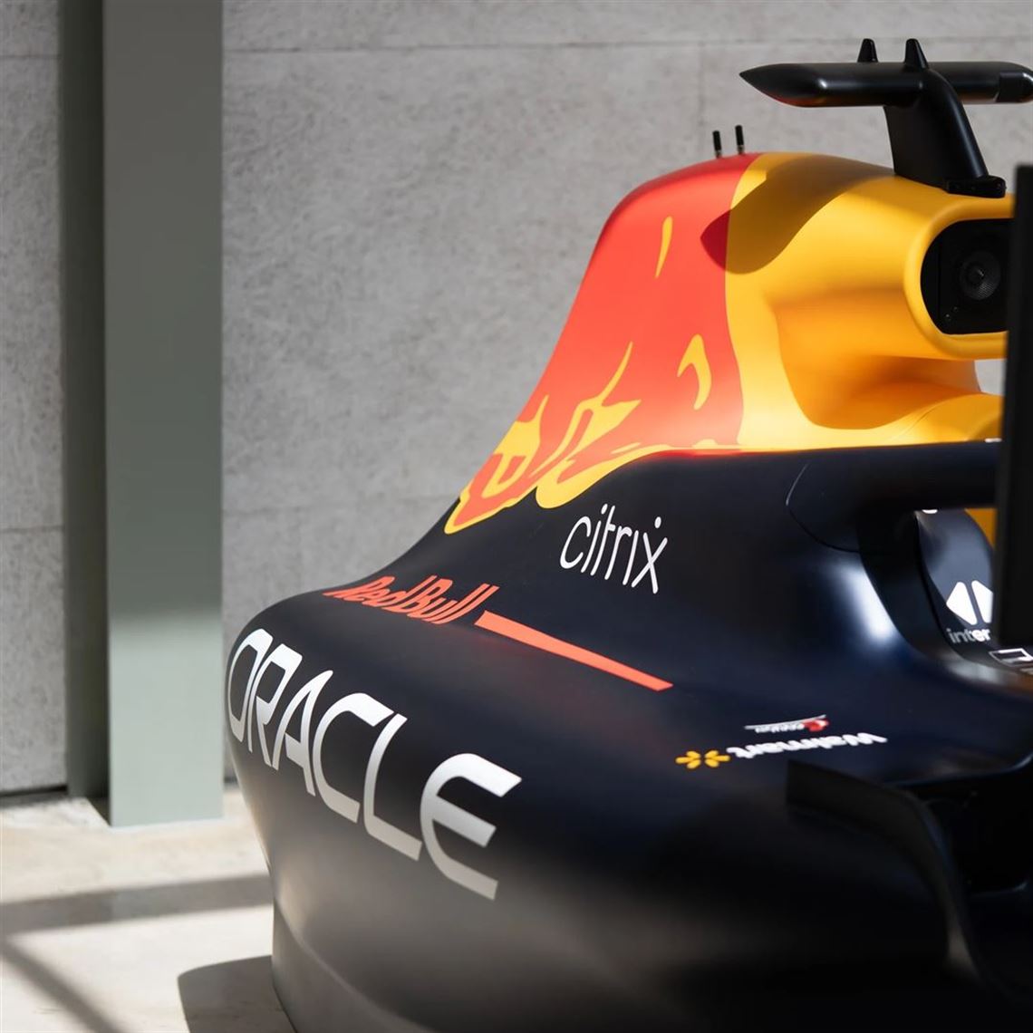 official-2022-oracle-red-bull-racing-rb18-f1