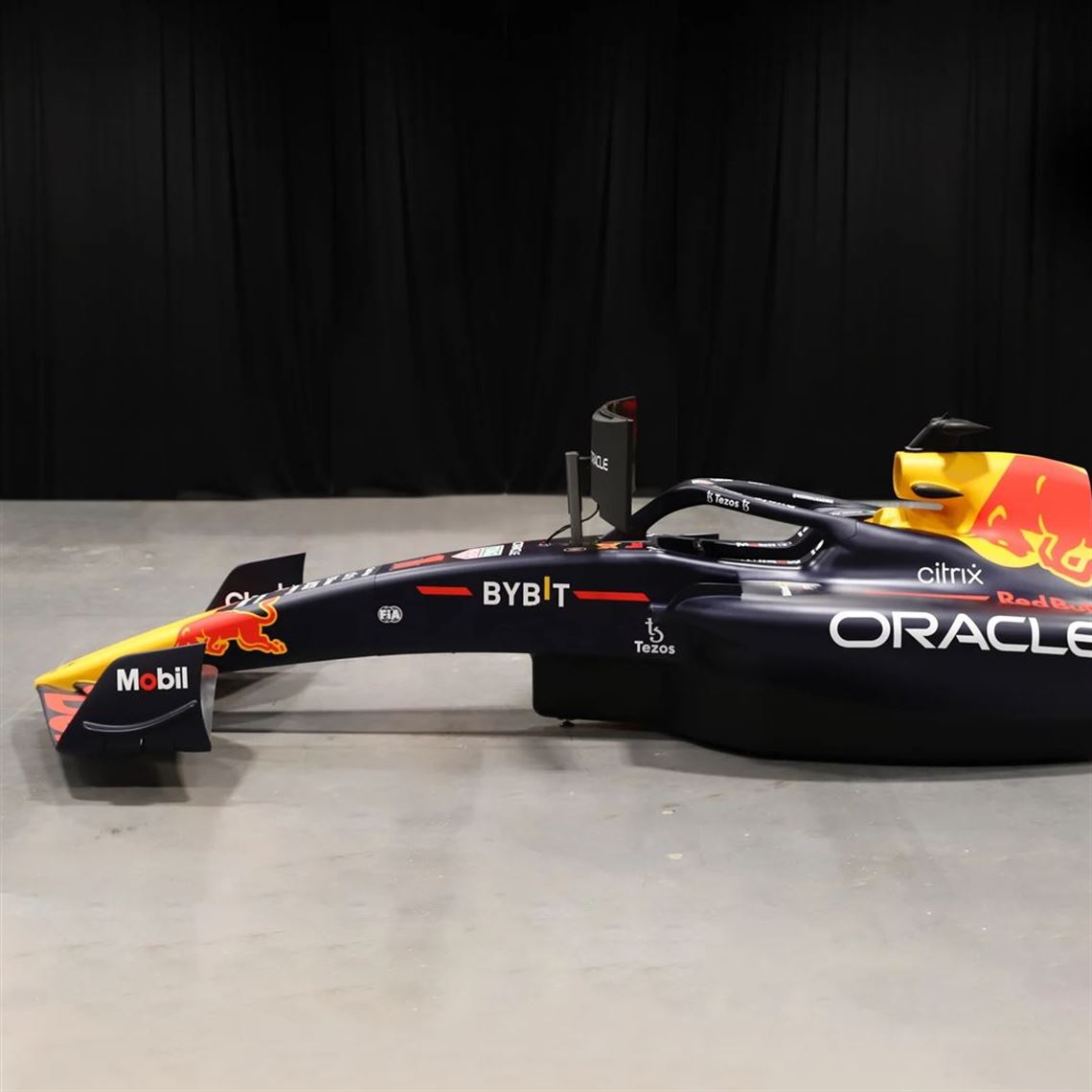 official-2022-oracle-red-bull-racing-rb18-f1