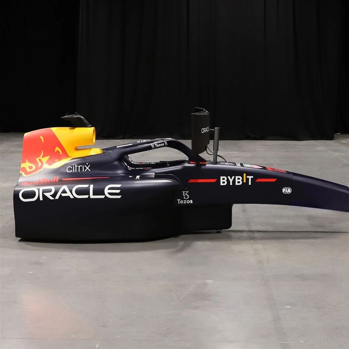 official-2022-oracle-red-bull-racing-rb18-f1