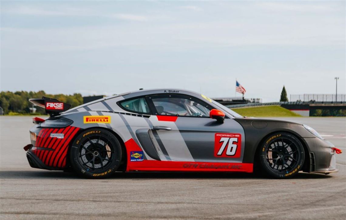 2019-porsche-718-gt4-clubsport-mr-w-big-spare