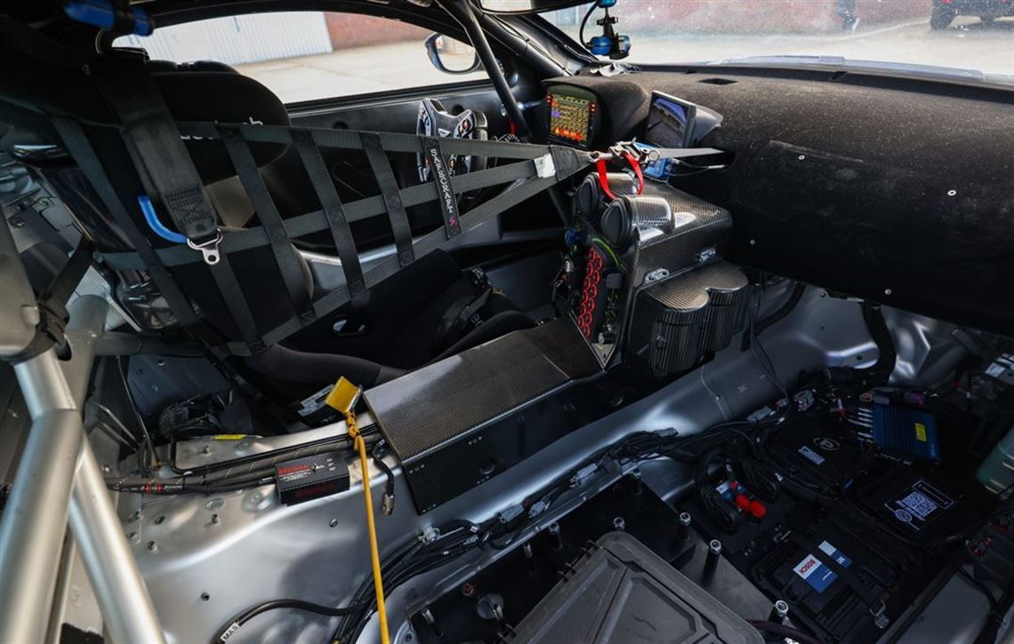 2022-aston-martin-vantage-amr-gt4