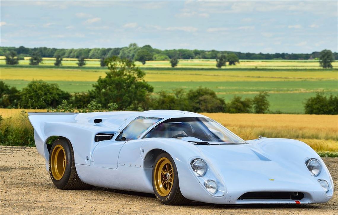 lola-t70-mk3b