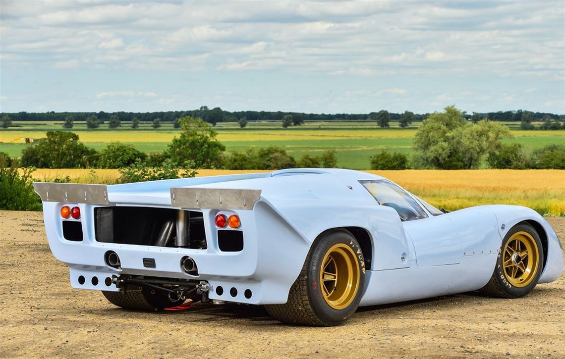 lola-t70-mk3b