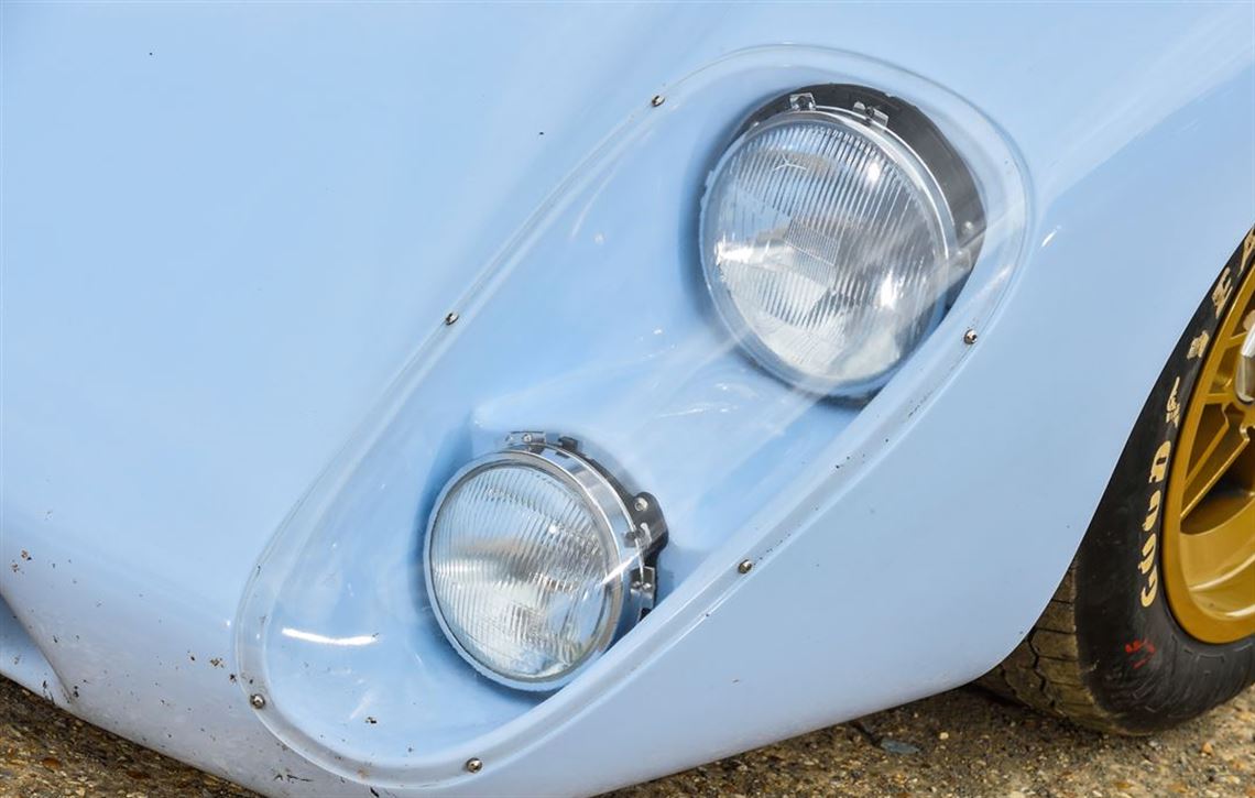 lola-t70-mk3b