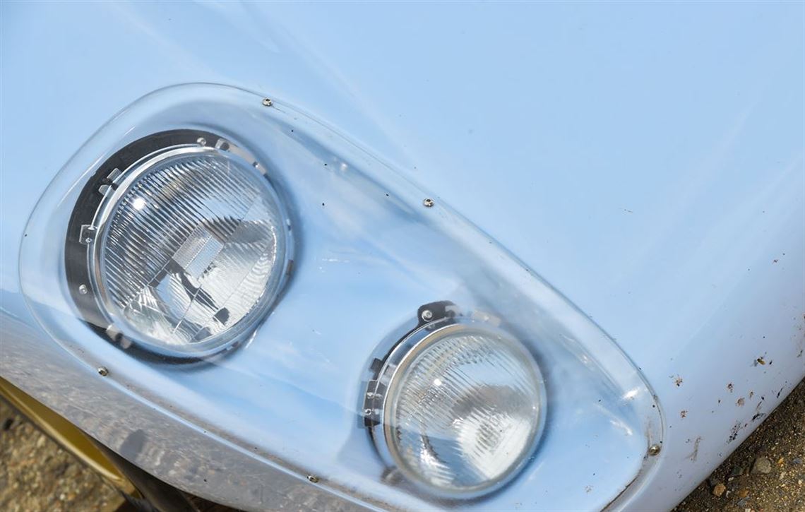 lola-t70-mk3b