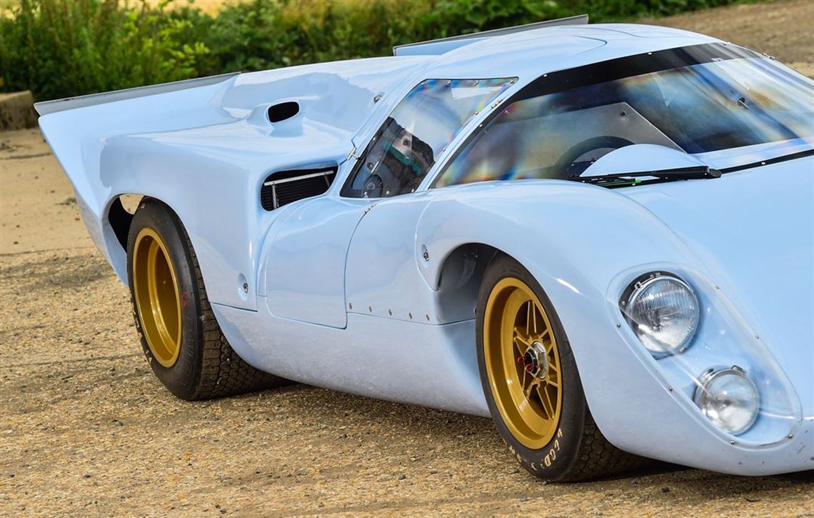 lola-t70-mk3b