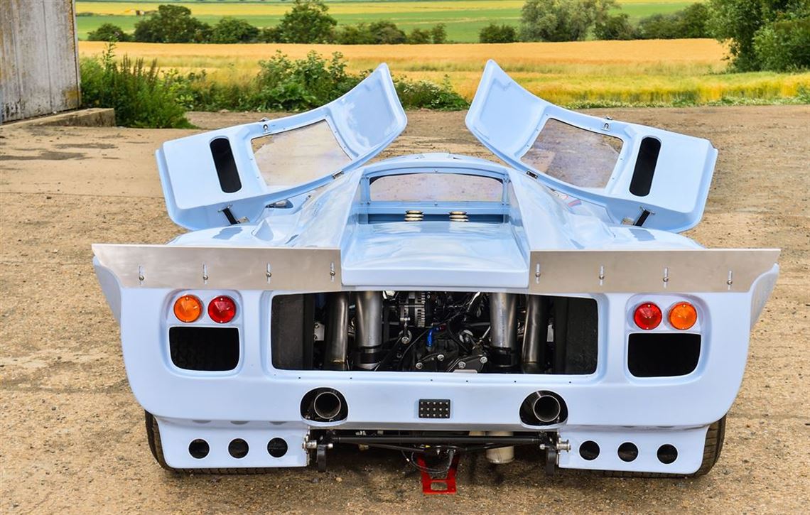 lola-t70-mk3b