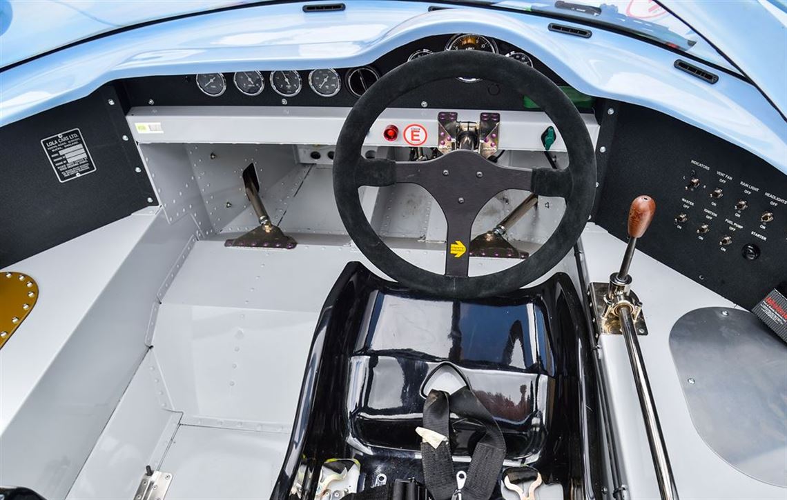 lola-t70-mk3b