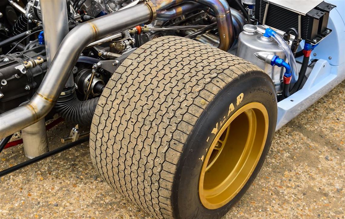 lola-t70-mk3b
