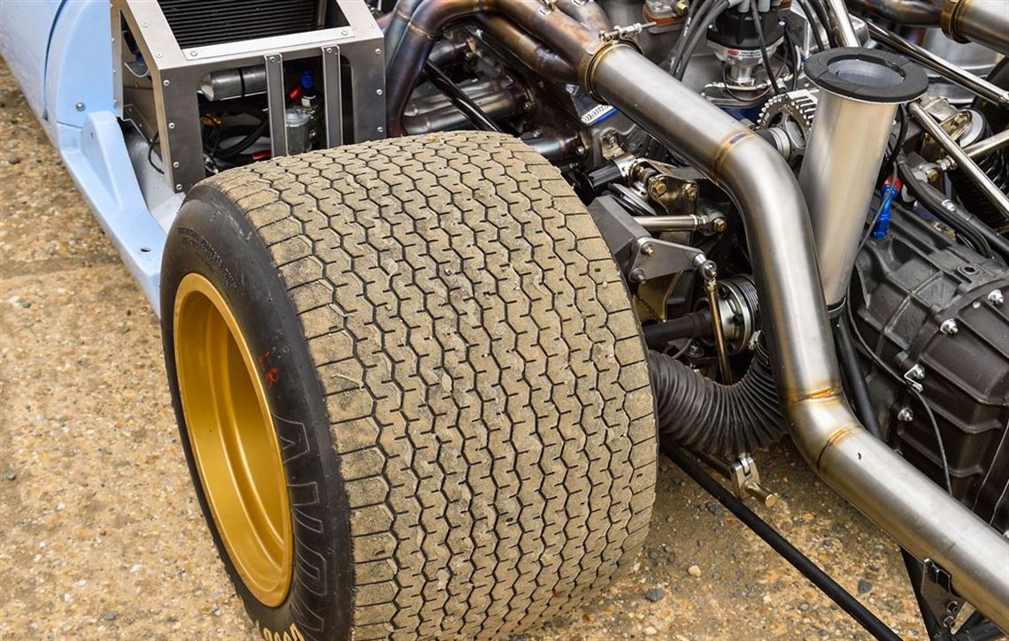 lola-t70-mk3b
