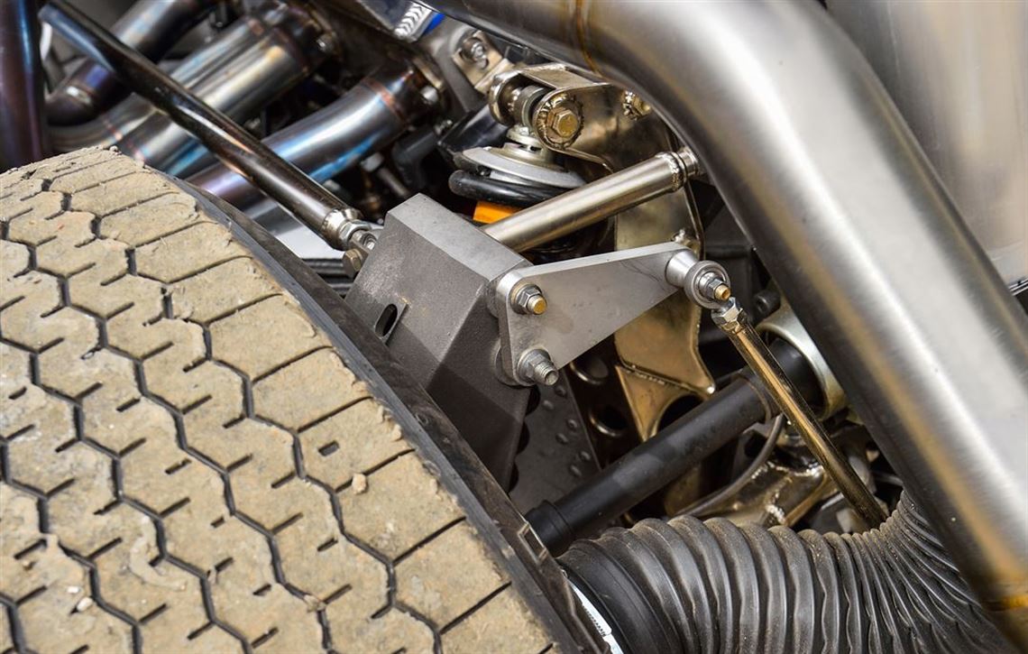 lola-t70-mk3b