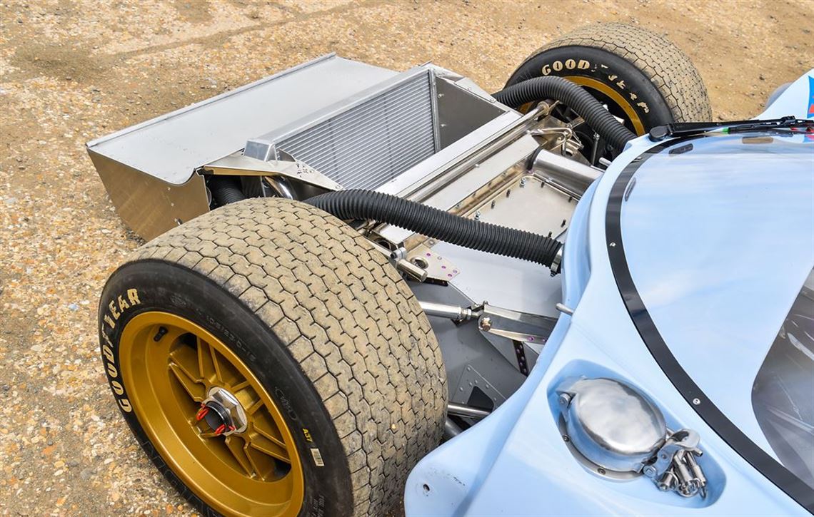 lola-t70-mk3b