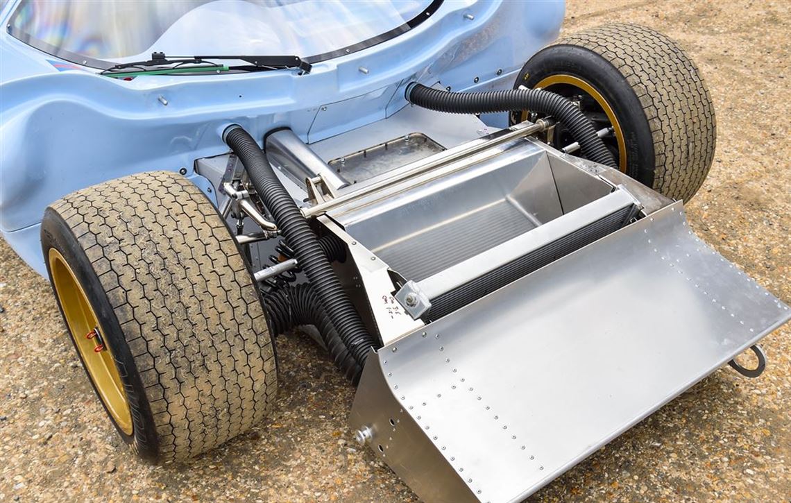 lola-t70-mk3b