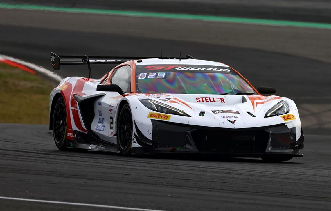 chevrolet-corvette-z06-gt3r