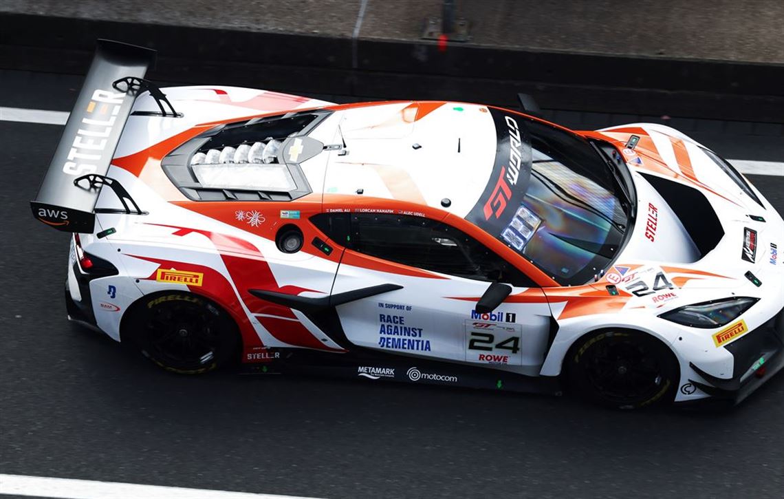 chevrolet-corvette-z06-gt3r